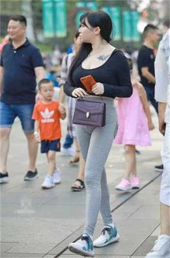 亲昵by抱抱抱抱抱