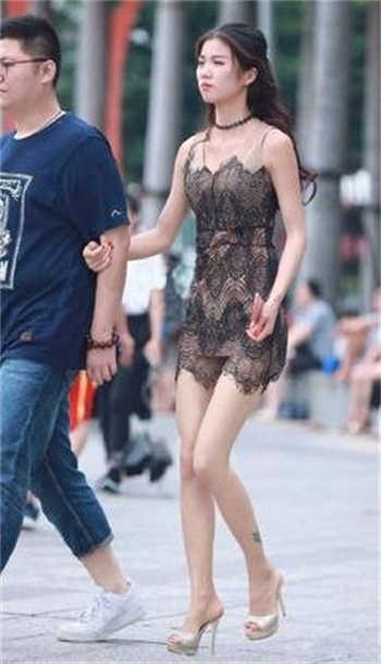 父女在一起有了关系100例