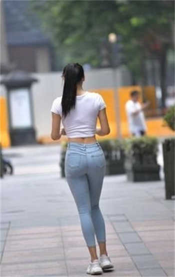 囚禁play强制灌药的文