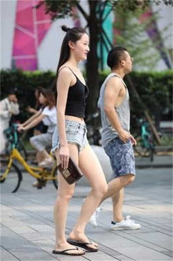 25岁的高中学生未删版樱花