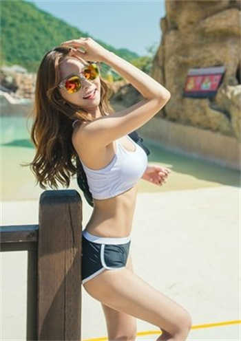男主叫陈辉女主叫小萱