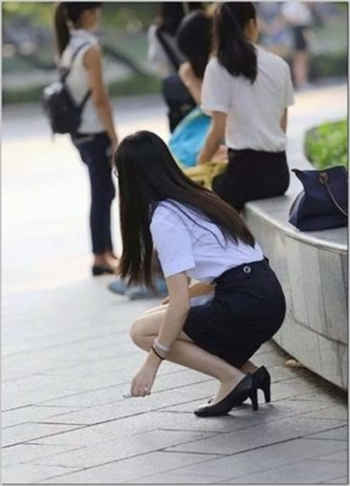 商务旅行女老板出轨