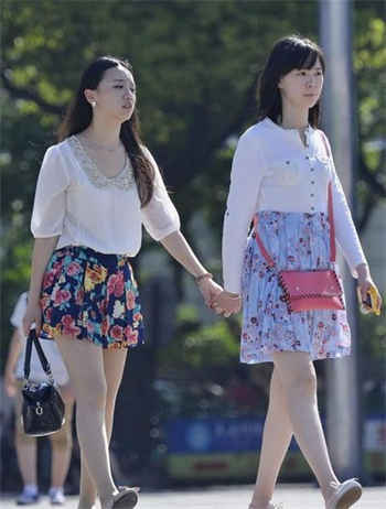 我在古代挣钱养夫