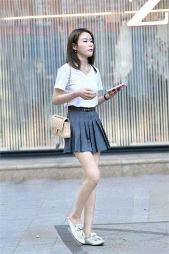 rct 250外送披萨女1