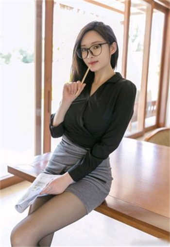 我的绝色房东林诗曼肖凡