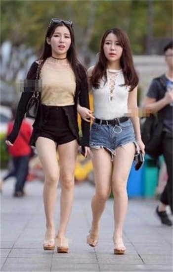 让好友的妈妈怀孕吧游戏