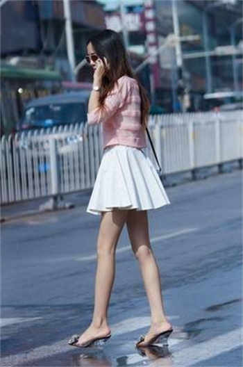 围裙妈妈与二憨子
