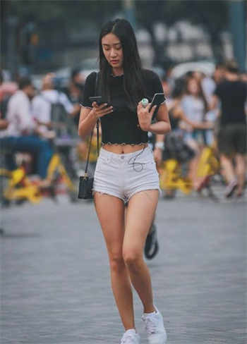 王多鱼打扑克视频qq群