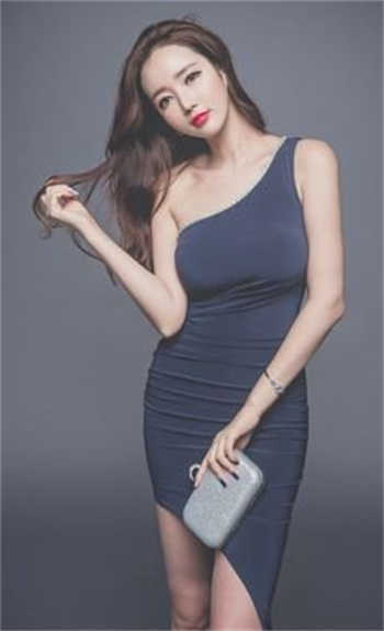 女女打扑克